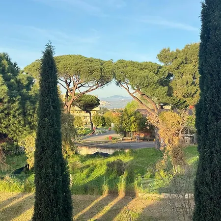Flower Garden House Apartment Rome